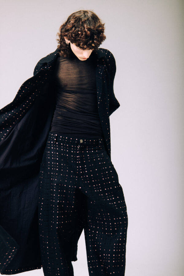Black Over-Sized Trousers - immagine 3