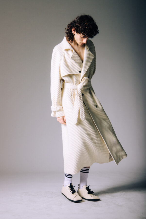 Wool White Oversize Trench Coat - immagine 4