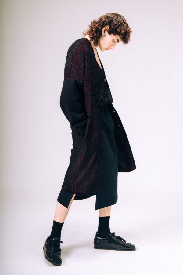 Burgundy and Black Chinese Coat - immagine 2